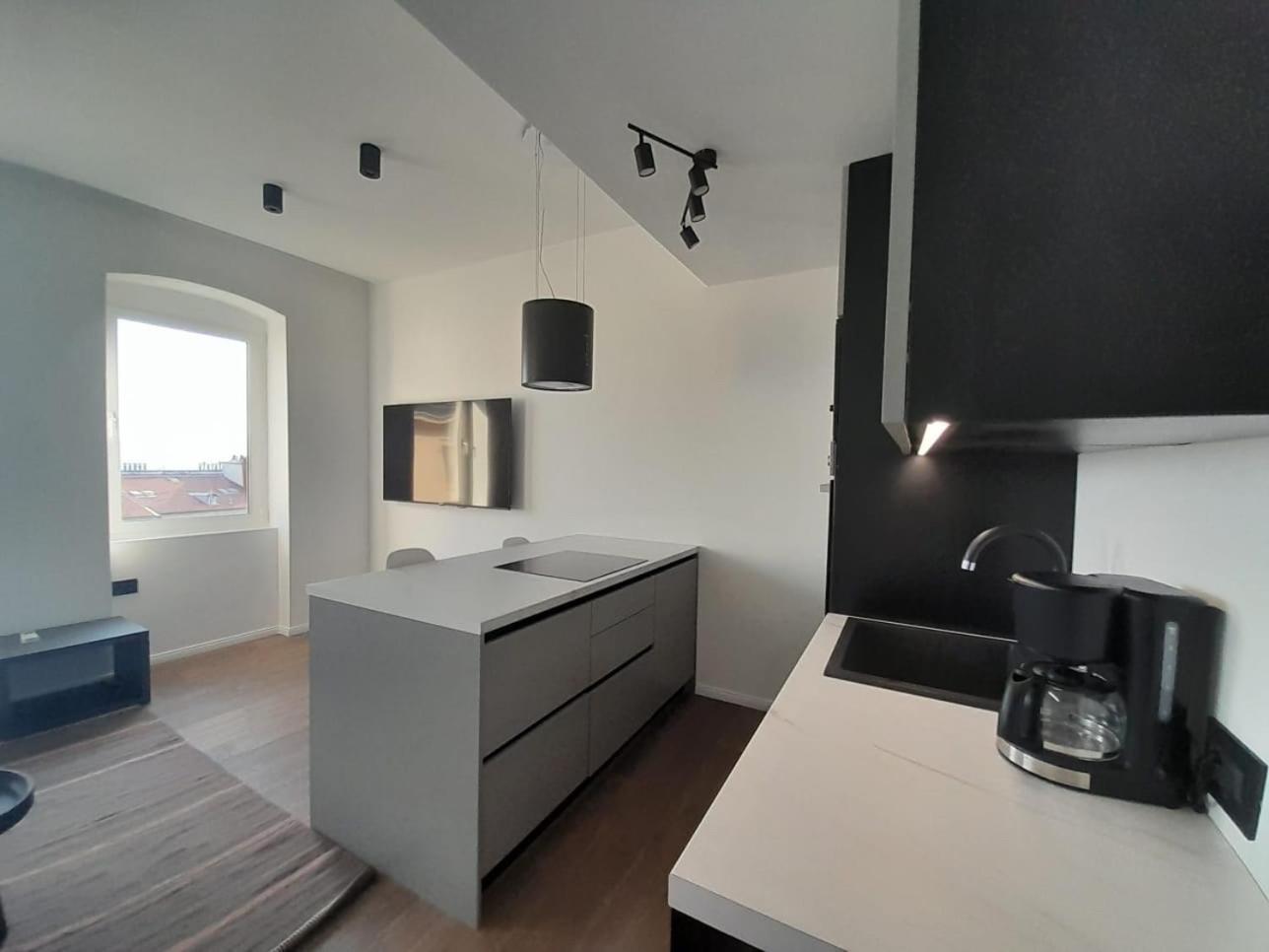 Apartmán Jadabell 1 & 2 With Sea View Rijeka Exteriér fotografie
